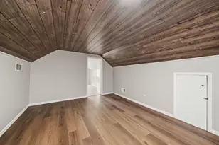 10742 S Prairie Ave, Chicago, IL 60628 - Photo 19