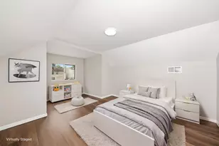 10742 S Prairie Ave, Chicago, IL 60628 - Photo 17