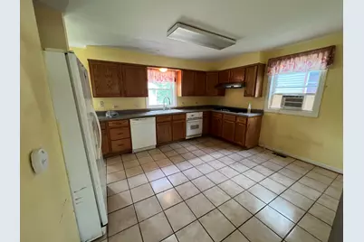 468 N Lakeshore Drive, Mundelein, IL 60060 - Photo 3