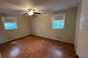 468 N Lakeshore Dr, Mundelein, IL 60060 - Photo 5