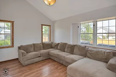 20532 Timber Mill Drive, Frankfort, IL 60423 - Photo 7