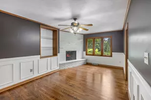 749 N Sharon Dr, Woodstock, IL 60098 - Photo 7