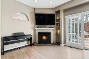1454 N Wieland St, Chicago, IL 60610 - Photo 17