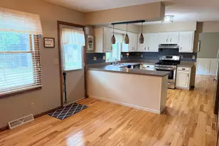 1216 N 14th St, Rochelle, IL 61068 - Photo 5