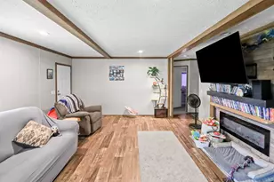 1257 Cedar Creek Dr, Centralia, IL 62801 - Photo 11