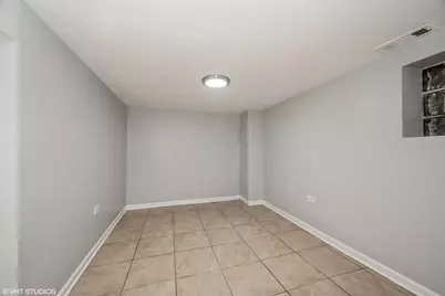 7010 S Claremont Avenue, Chicago, IL 60636 - Photo 11