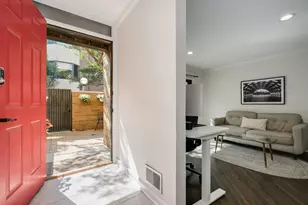 2019 N Halsted St, Chicago, IL 60614 - Photo 3