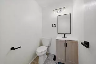 518 Meadow Ct, Winthrop Harbor, IL 60096 - Photo 21
