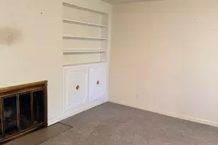 810 E 7th St, Centralia, IL 62801 - Photo 17