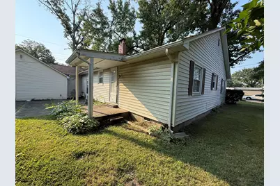 810 E 7th Street, Centralia, IL 62801 - Photo 9