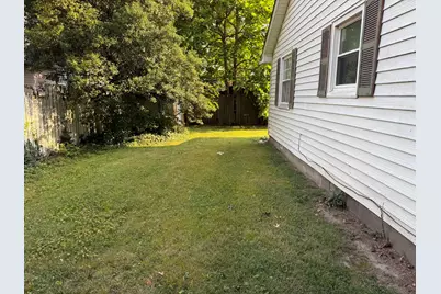 810 E 7th Street, Centralia, IL 62801 - Photo 11