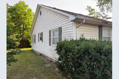 810 E 7th Street, Centralia, IL 62801 - Photo 13