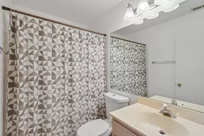 621 Woodhaven Drive, Mundelein, IL 60060 - Photo 27