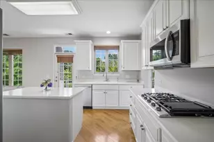 30 Beaconsfield Ct, Lincolnshire, IL 60069 - Photo 11