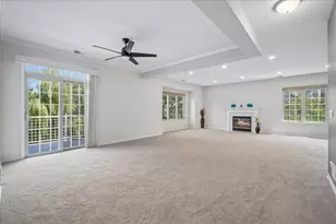30 Beaconsfield Ct, Lincolnshire, IL 60069 - Photo 7