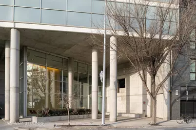 510 W Erie Street #906, Chicago, IL 60654 - Photo 1