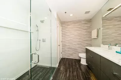 510 W Erie Street #906, Chicago, IL 60654 - Photo 11