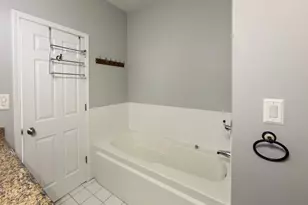 1830 S Calumet Ave, Chicago, IL 60616 - Photo 9