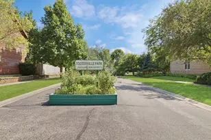 400 Cross Arm Dr, Grayslake, IL 60030 - Photo 33