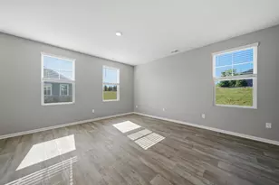 1133 Williamsburg St, Pingree Grove, IL 60140 - Photo 25