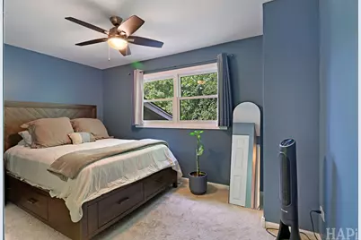 385 Northgate Road, Lindenhurst, IL 60046 - Photo 13