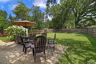 385 Northgate Road, Lindenhurst, IL 60046 - Photo 23