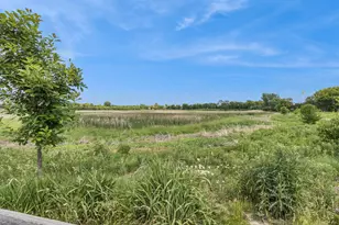 208 Timberleaf Cir, Roselle, IL 60172 - Photo 19
