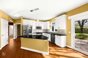 2820 Fairhauser Ct, Naperville, IL 60564 - Photo 15