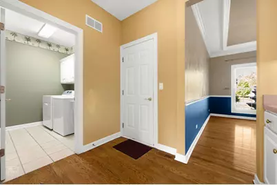 2820 Fairhauser Court, Naperville, IL 60564 - Photo 9