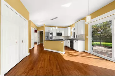 2820 Fairhauser Court, Naperville, IL 60564 - Photo 13