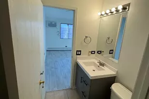 9 Cedar Ct, Vernon Hills, IL 60061 - Photo 9
