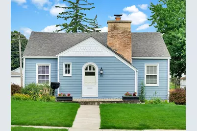517 E Grand Lake Boulevard, West Chicago, IL 60185 - Photo 1