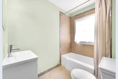 517 E Grand Lake Boulevard, West Chicago, IL 60185 - Photo 17