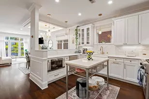 3921 N Greenview Ave, Chicago, IL 60613 - Photo 11