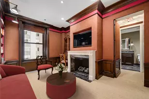159 E Walton Pl, Chicago, IL 60611 - Photo 17