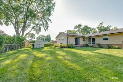 231 Clearmont Drive, Elk Grove Village, IL 60007 - Photo 25