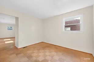 231 Clearmont Dr, Elk Grove Village, IL 60007 - Photo 17