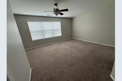 2399 Stoughton Circle #2399, Aurora, IL 60502 - Photo 7