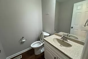 2399 Stoughton Cir, Aurora, IL 60502 - Photo 19