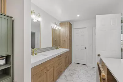4804 Turnberry Drive, Hoffman Estates, IL 60010 - Photo 25