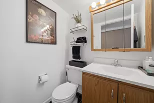 1274 Robin Dr, Carol Stream, IL 60188 - Photo 5