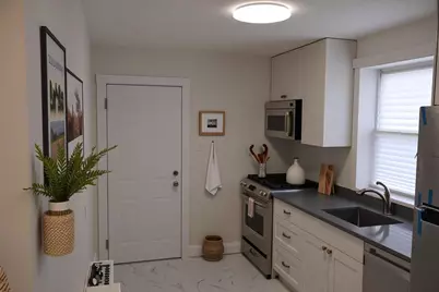 1747 W 95th Place #1, Chicago, IL 60643 - Photo 9