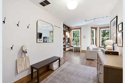 833 W Buckingham Place #3, Chicago, IL 60657 - Photo 5
