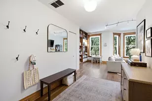 833 W Buckingham Pl, Chicago, IL 60657 - Photo 5