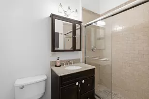 833 W Buckingham Pl, Chicago, IL 60657 - Photo 7