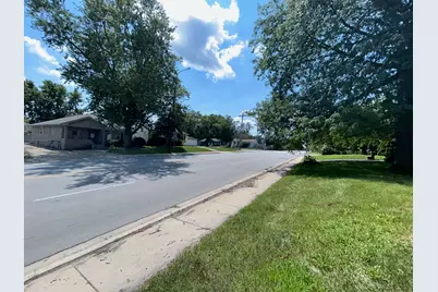 165 W 34th Street, Steger, IL 60475 - Photo 5