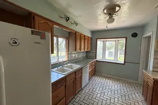 165 W 34th St, Steger, IL 60475 - Photo 9