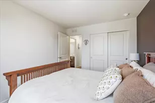116 Fieldcrest Ave, Hampshire, IL 60140 - Photo 25