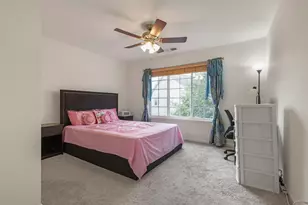 721 Hanbury Dr, Des Plaines, IL 60016 - Photo 13