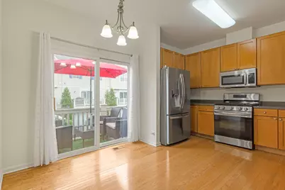 721 Hanbury Drive, Des Plaines, IL 60016 - Photo 5